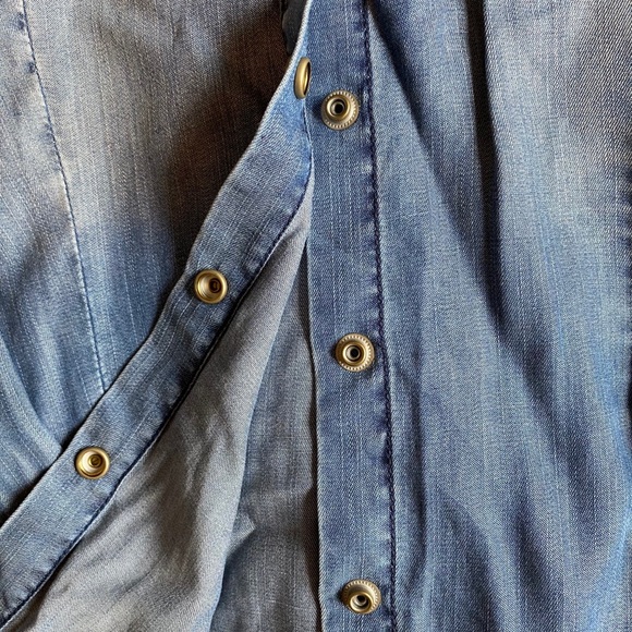 Guess Denim Shirt - Picture 4 of 5